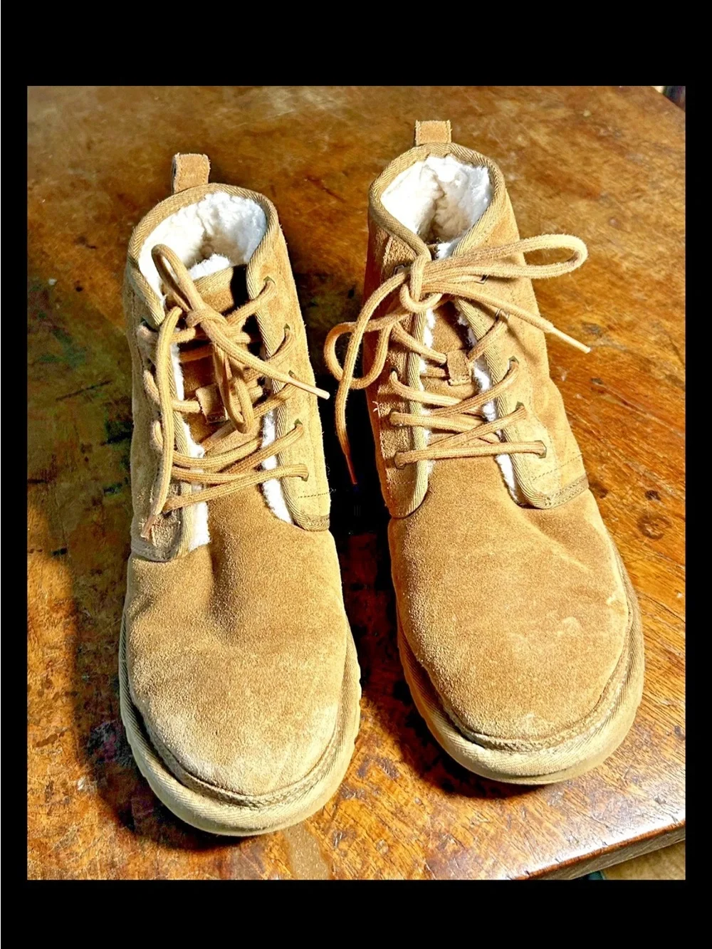 UGG NeumelWomen’s Brown Suede Shearling Lined Chukka Boots US 8